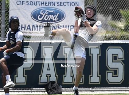 Thumbnail 2 in St. John Bosco vs. Carlsbad (Brave 8 Invitational) photogallery.