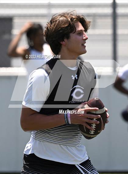 Thumbnail 3 in St. John Bosco vs. Carlsbad (Brave 8 Invitational) photogallery.
