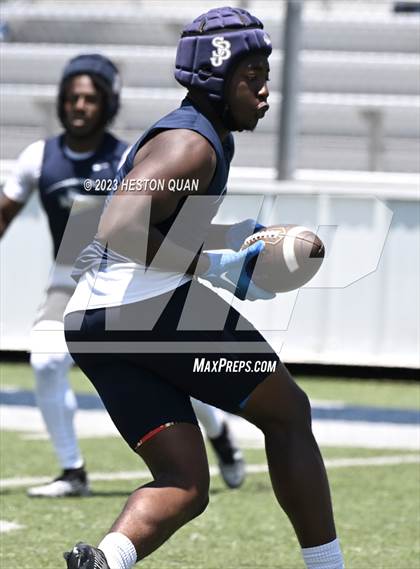 Thumbnail 3 in St. John Bosco vs. Carlsbad (Brave 8 Invitational) photogallery.