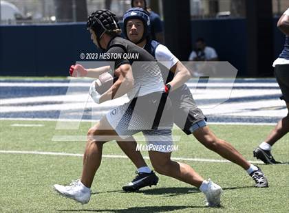 Thumbnail 3 in St. John Bosco vs. Carlsbad (Brave 8 Invitational) photogallery.