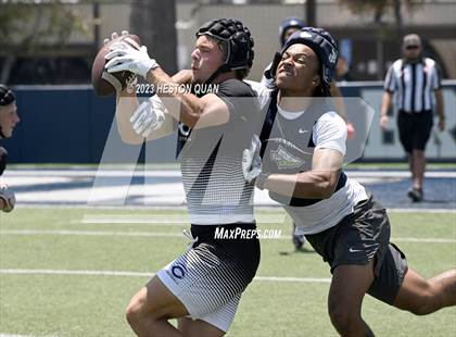 Thumbnail 3 in St. John Bosco vs. Carlsbad (Brave 8 Invitational) photogallery.
