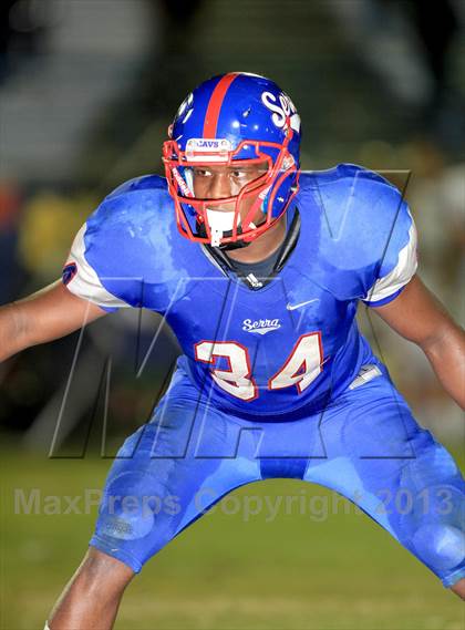 Thumbnail 2 in Notre Dame @ Serra photogallery.