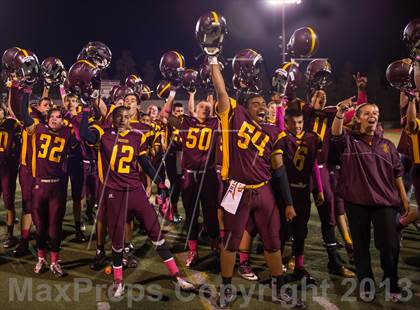 Thumbnail 1 in Royal @ Simi Valley photogallery.