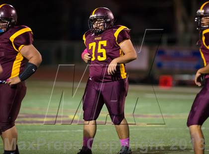 Thumbnail 3 in Royal @ Simi Valley photogallery.