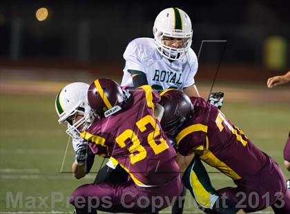 Thumbnail 3 in Royal @ Simi Valley photogallery.