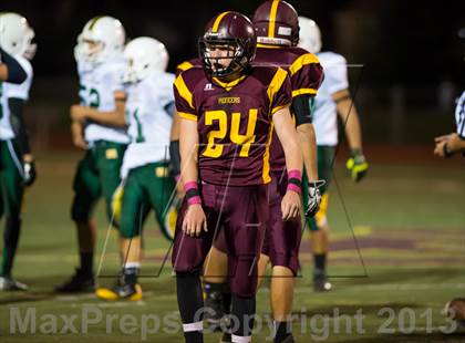 Thumbnail 2 in Royal @ Simi Valley photogallery.