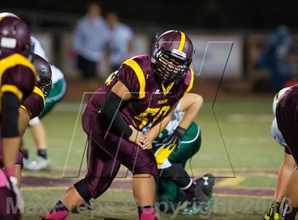 Thumbnail 2 in Royal @ Simi Valley photogallery.
