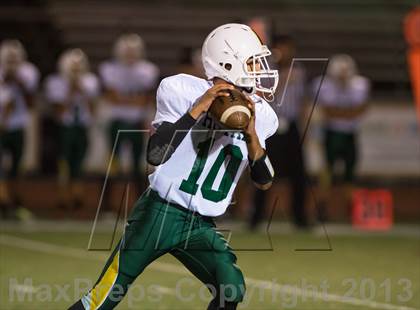 Thumbnail 2 in Royal @ Simi Valley photogallery.