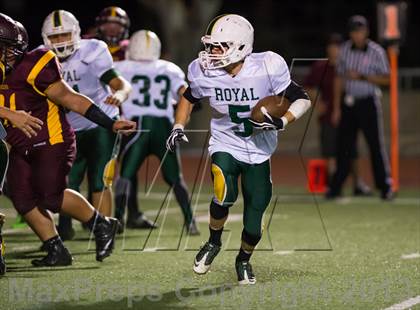 Thumbnail 3 in Royal @ Simi Valley photogallery.