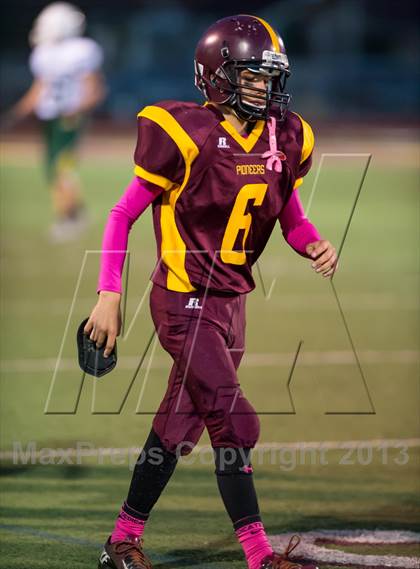 Thumbnail 2 in Royal @ Simi Valley photogallery.