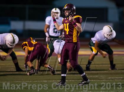 Thumbnail 2 in Royal @ Simi Valley photogallery.