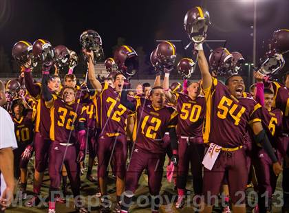 Thumbnail 3 in Royal @ Simi Valley photogallery.