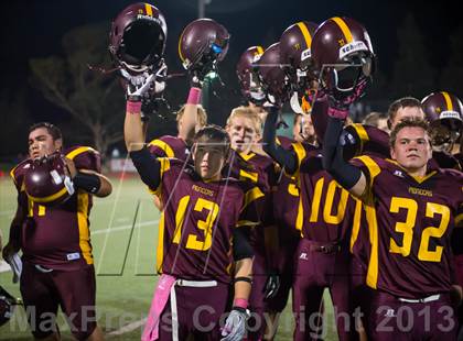 Thumbnail 2 in Royal @ Simi Valley photogallery.