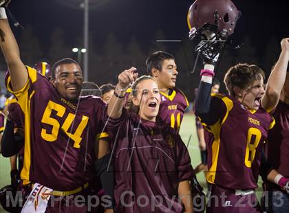 Thumbnail 3 in Royal @ Simi Valley photogallery.