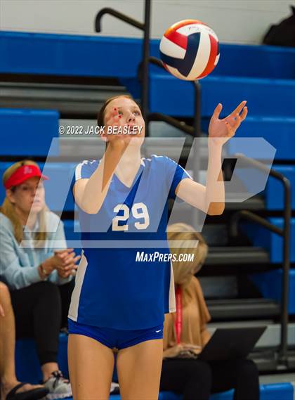 Thumbnail 3 in Mira Costa vs Arcadia (Nike TOC Southwest) photogallery.