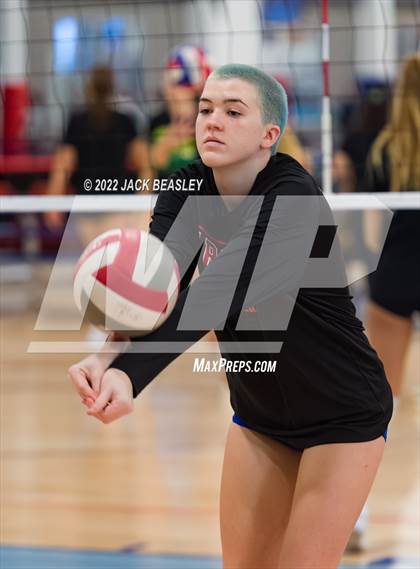 Thumbnail 3 in Mira Costa vs Arcadia (Nike TOC Southwest) photogallery.