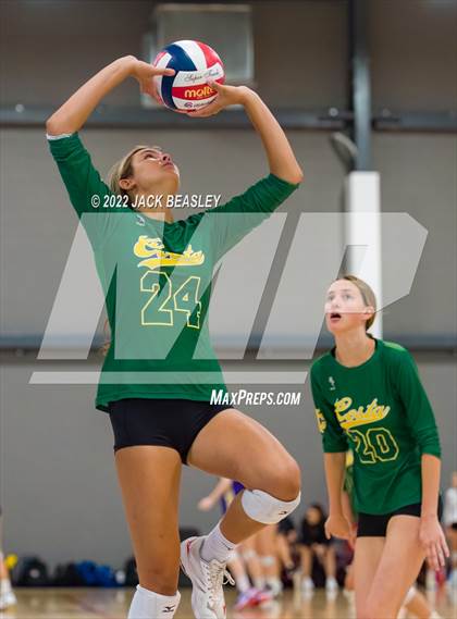 Thumbnail 2 in Mira Costa vs Arcadia (Nike TOC Southwest) photogallery.