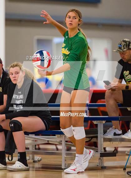Thumbnail 3 in Mira Costa vs Arcadia (Nike TOC Southwest) photogallery.