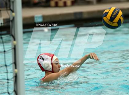 Thumbnail 2 in Gunn vs Lincoln (Amanda MacDonald Tournament) photogallery.
