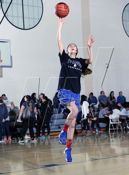 Thumbnail 3 in Burbank vs. Glendale (Burbank Tip Off Classic) photogallery.