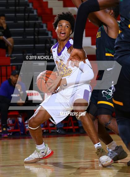 Thumbnail 1 in Narbonne vs. Lynwood (Ryse Williams/Pac Shores Tournament) photogallery.