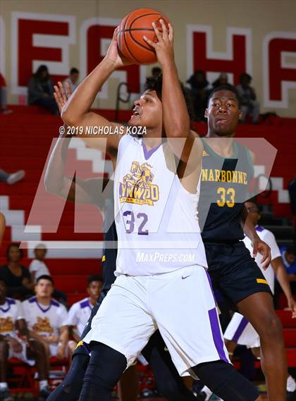 Thumbnail 2 in Narbonne vs. Lynwood (Ryse Williams/Pac Shores Tournament) photogallery.