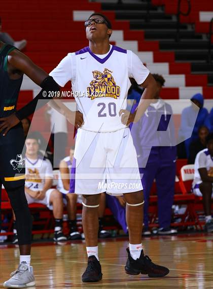 Thumbnail 3 in Narbonne vs. Lynwood (Ryse Williams/Pac Shores Tournament) photogallery.