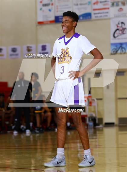 Thumbnail 1 in Narbonne vs. Lynwood (Ryse Williams/Pac Shores Tournament) photogallery.