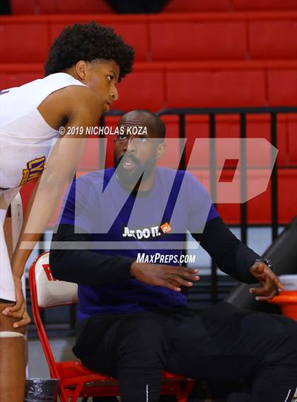 Thumbnail 3 in Narbonne vs. Lynwood (Ryse Williams/Pac Shores Tournament) photogallery.