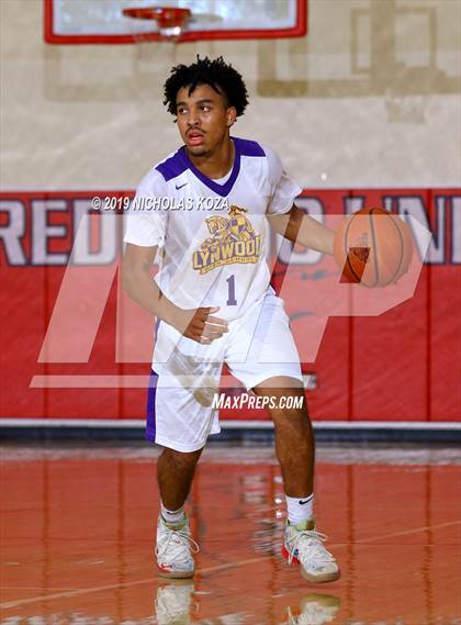 Thumbnail 3 in Narbonne vs. Lynwood (Ryse Williams/Pac Shores Tournament) photogallery.