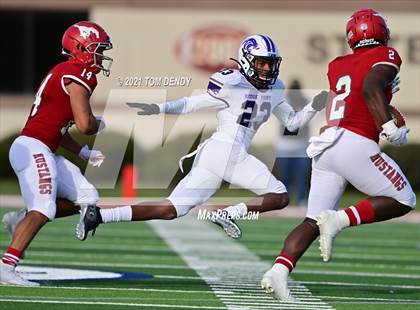 Thumbnail 3 in North Shore v Ridge Point (UIL 6A Region 3 Championship) photogallery.