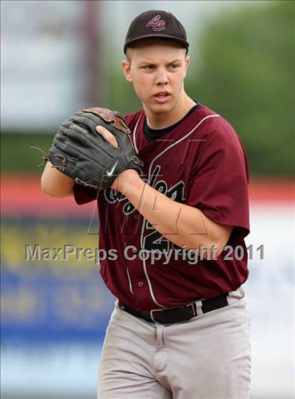 Thumbnail 2 in Livingston Manor vs. Loudonville Christian (NYSPHSAA Class D Final) photogallery.