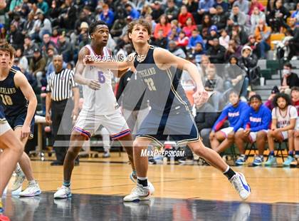 Thumbnail 1 in Monroe vs. Sutherland (NYSPHSAA Section V Class A2 Semifinals) photogallery.