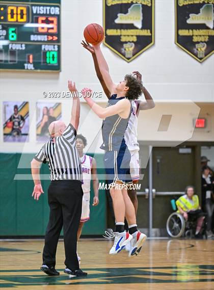 Thumbnail 3 in Monroe vs. Sutherland (NYSPHSAA Section V Class A2 Semifinals) photogallery.