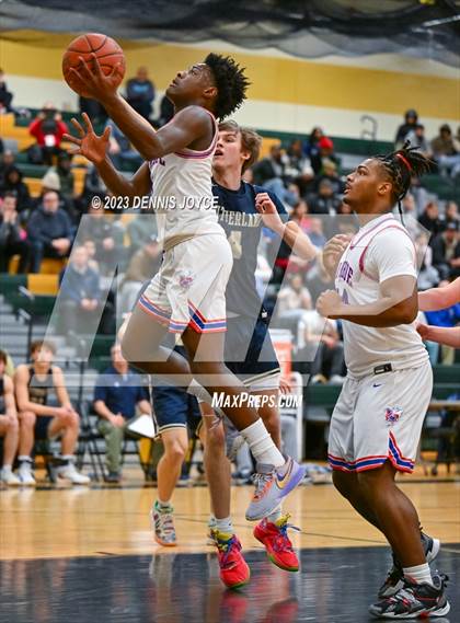 Thumbnail 3 in Monroe vs. Sutherland (NYSPHSAA Section V Class A2 Semifinals) photogallery.