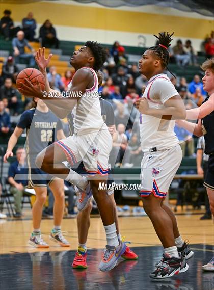 Thumbnail 1 in Monroe vs. Sutherland (NYSPHSAA Section V Class A2 Semifinals) photogallery.