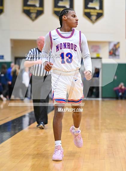 Thumbnail 1 in Monroe vs. Sutherland (NYSPHSAA Section V Class A2 Semifinals) photogallery.