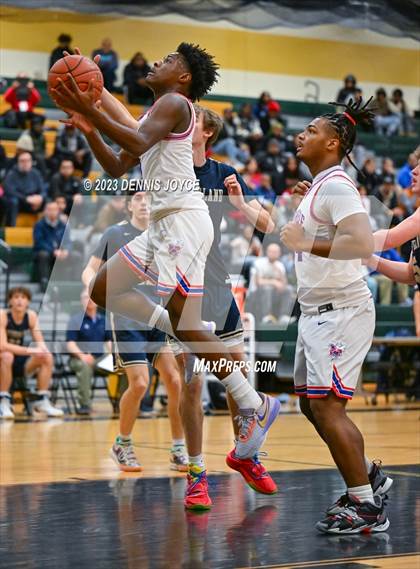 Thumbnail 2 in Monroe vs. Sutherland (NYSPHSAA Section V Class A2 Semifinals) photogallery.