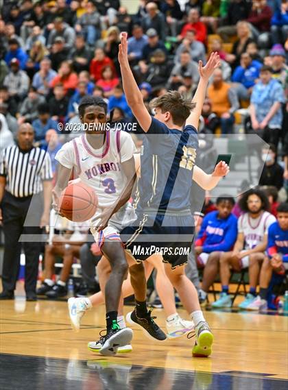 Thumbnail 1 in Monroe vs. Sutherland (NYSPHSAA Section V Class A2 Semifinals) photogallery.