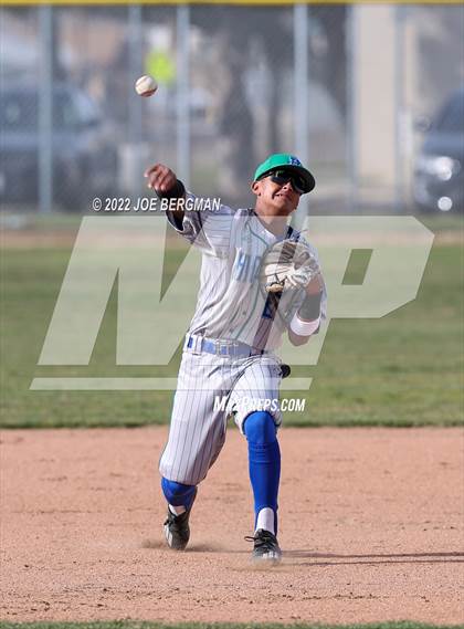 Thumbnail 3 in Highland @ Tehachapi  photogallery.