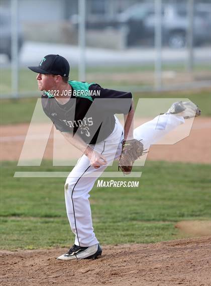 Thumbnail 2 in Highland @ Tehachapi  photogallery.