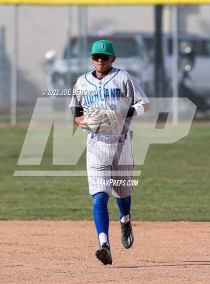 Thumbnail 1 in Highland @ Tehachapi  photogallery.