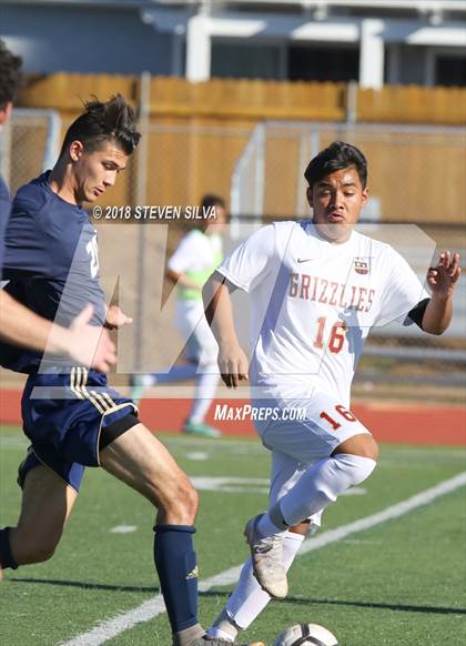 Thumbnail 3 in La Costa Canyon vs. Mission Hills (Grossmont Holiday Tournament) photogallery.
