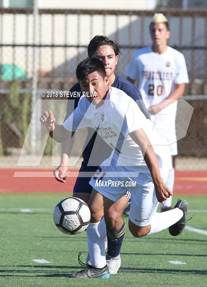 Thumbnail 2 in La Costa Canyon vs. Mission Hills (Grossmont Holiday Tournament) photogallery.