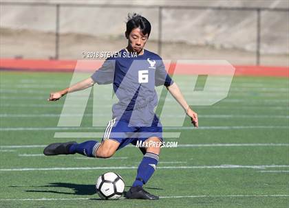Thumbnail 1 in La Costa Canyon vs. Mission Hills (Grossmont Holiday Tournament) photogallery.
