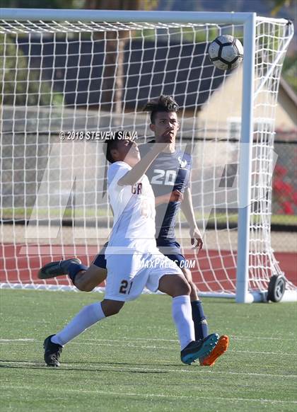 Thumbnail 1 in La Costa Canyon vs. Mission Hills (Grossmont Holiday Tournament) photogallery.