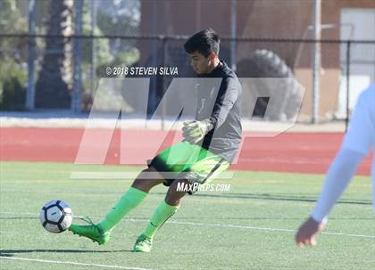 Thumbnail 1 in La Costa Canyon vs. Mission Hills (Grossmont Holiday Tournament) photogallery.