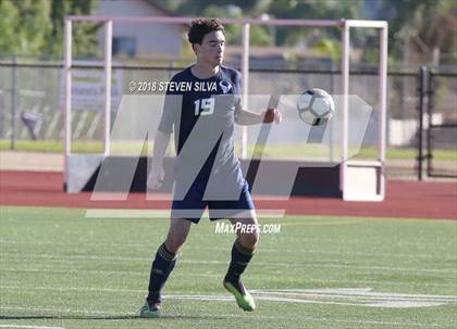 Thumbnail 1 in La Costa Canyon vs. Mission Hills (Grossmont Holiday Tournament) photogallery.