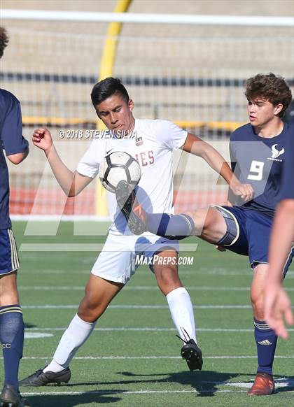 Thumbnail 3 in La Costa Canyon vs. Mission Hills (Grossmont Holiday Tournament) photogallery.