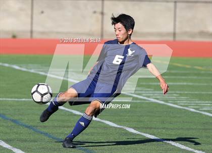Thumbnail 3 in La Costa Canyon vs. Mission Hills (Grossmont Holiday Tournament) photogallery.